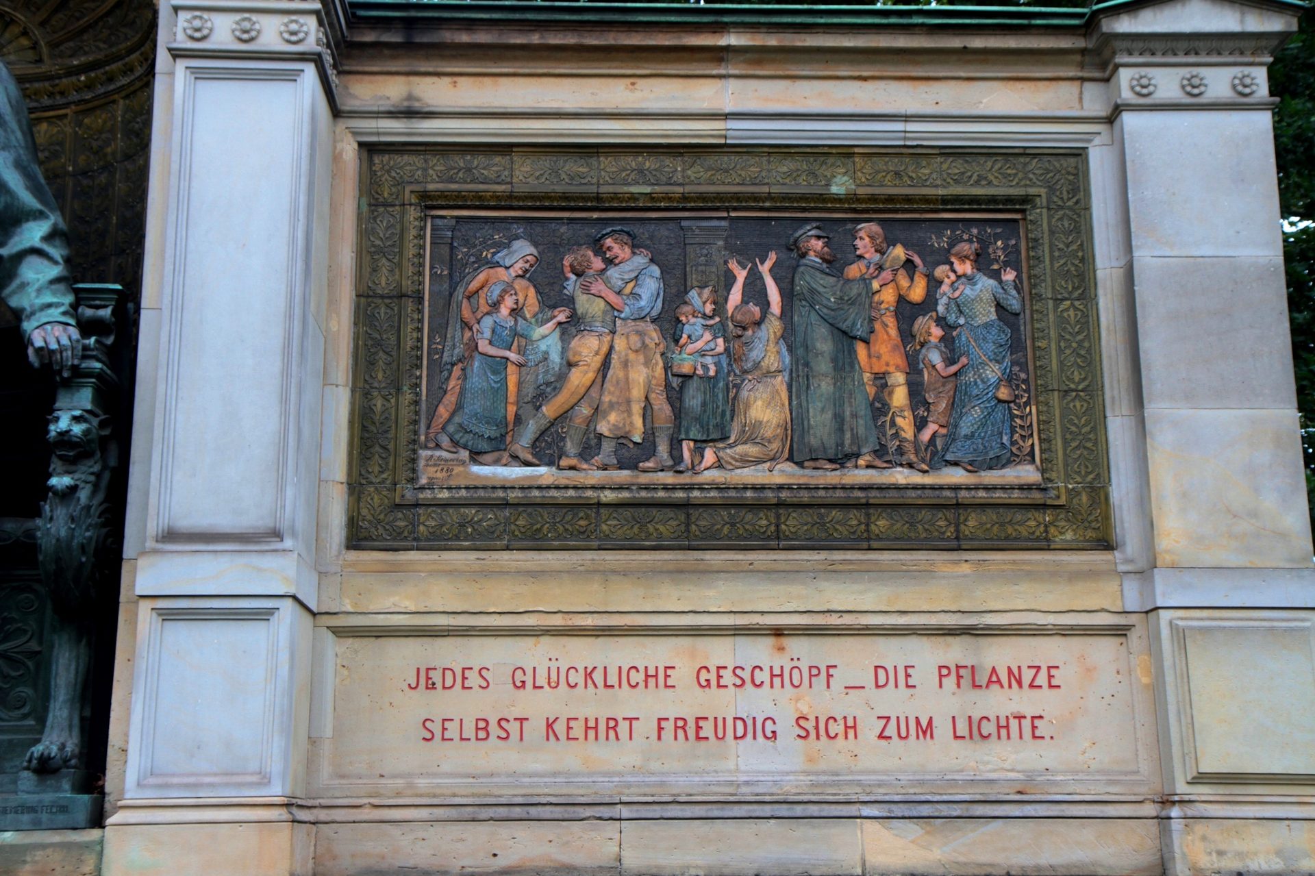 Albrecht von Graefe's monument, Berlin - 05.JPG